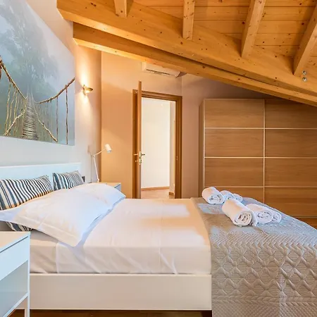 דירה Tamara - מנאג'יו