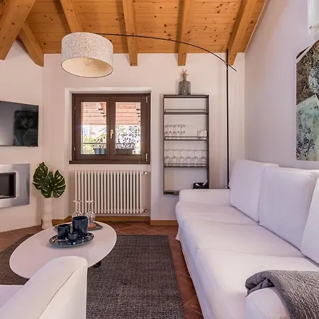 Апартаменты Tamara - Менаджо